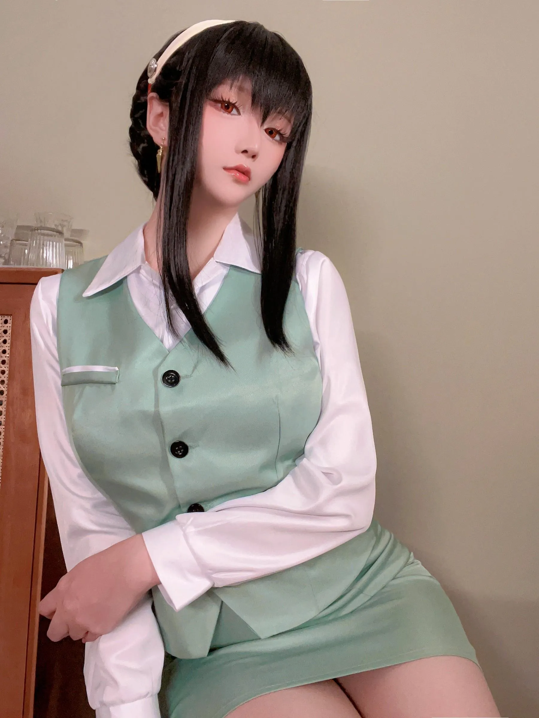 星之迟迟 – NO.139 约尔圣诞2 OL制服 [72P]插图1